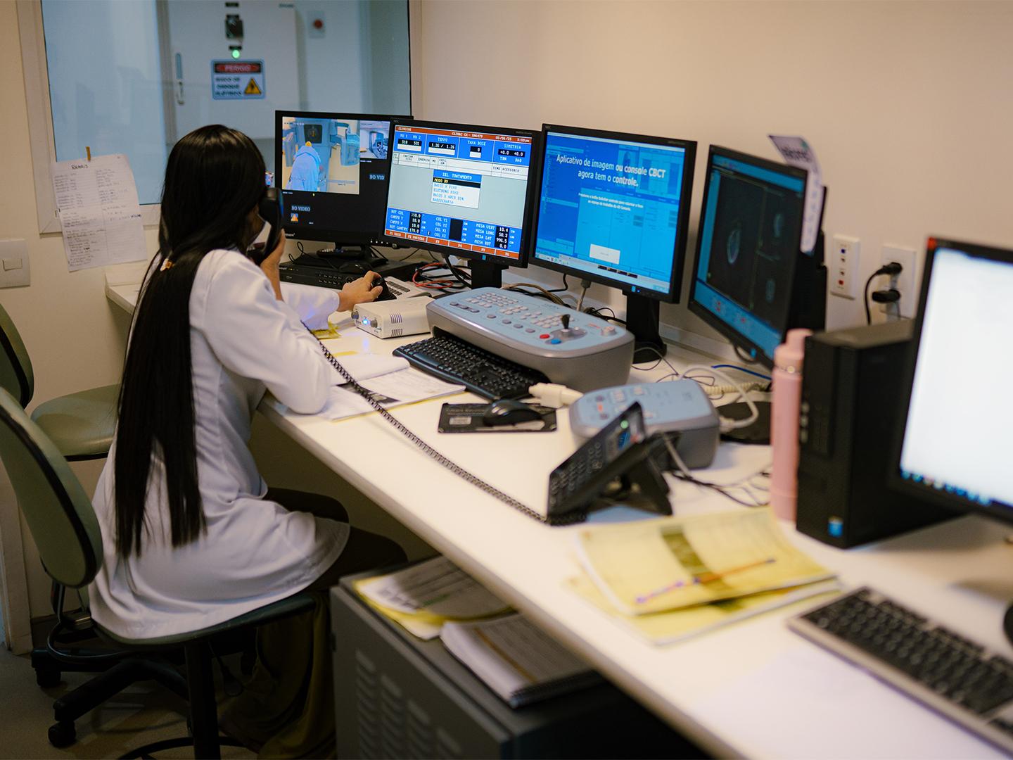 Nurse during radiation therapy