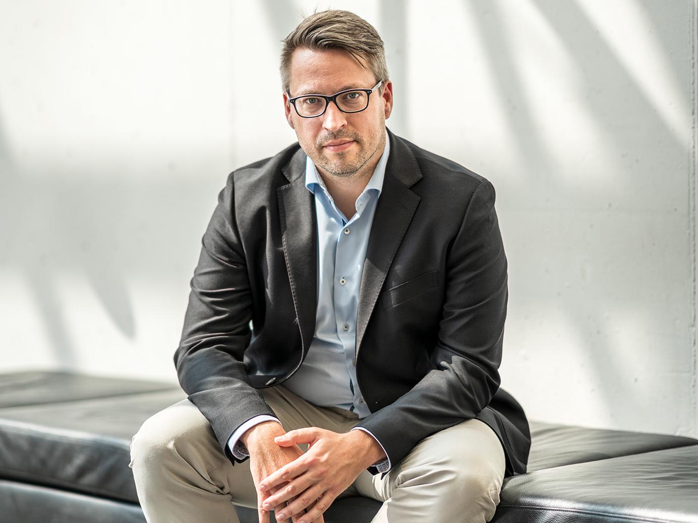 Prof. Ralf Bauer, partner at RNS Gemeinschaftspraxis Wiesbaden