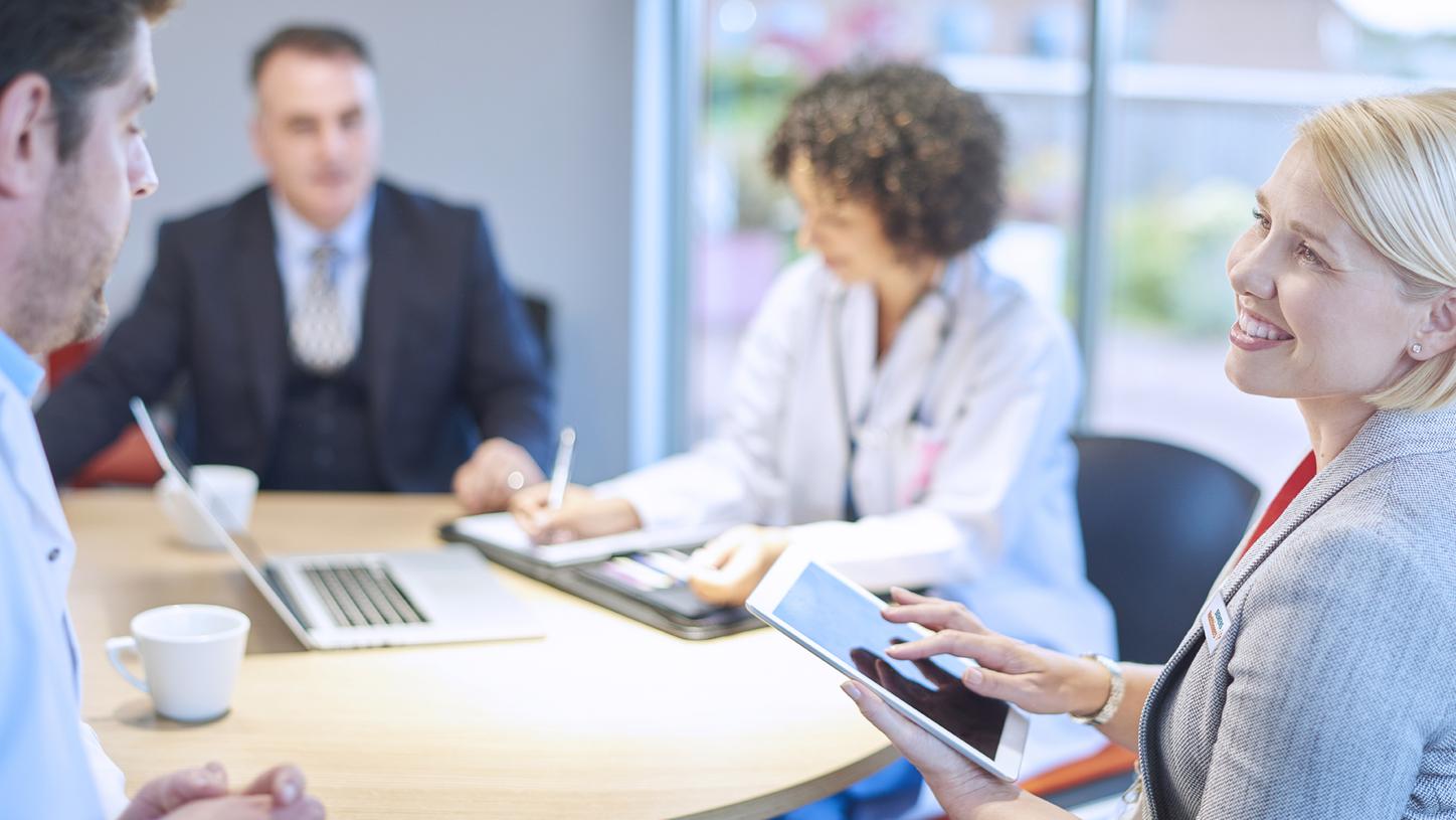 Who participates in an Asset Planning Session